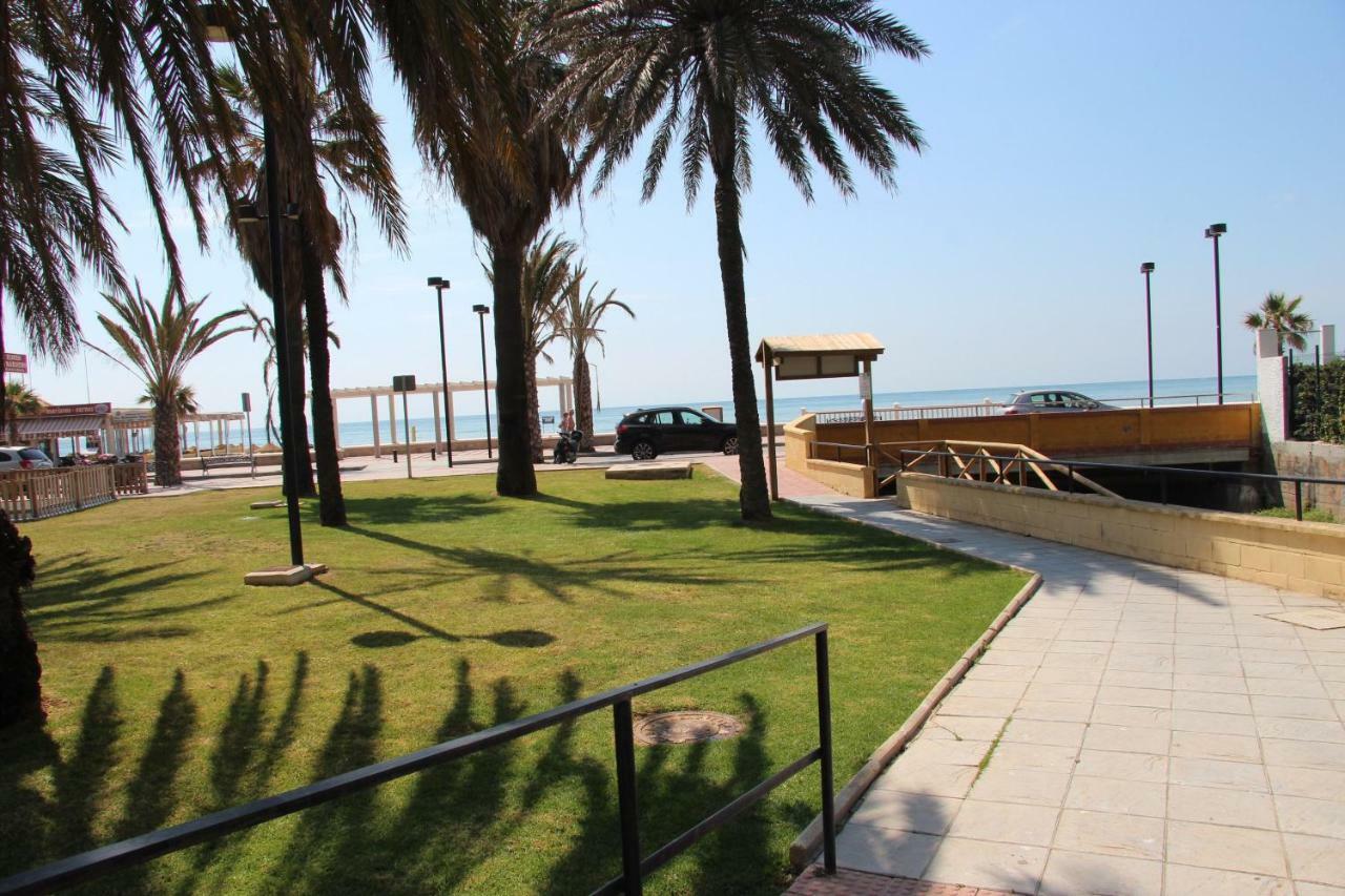 Sand & Salt Clouds Fuengirola Bagian luar foto